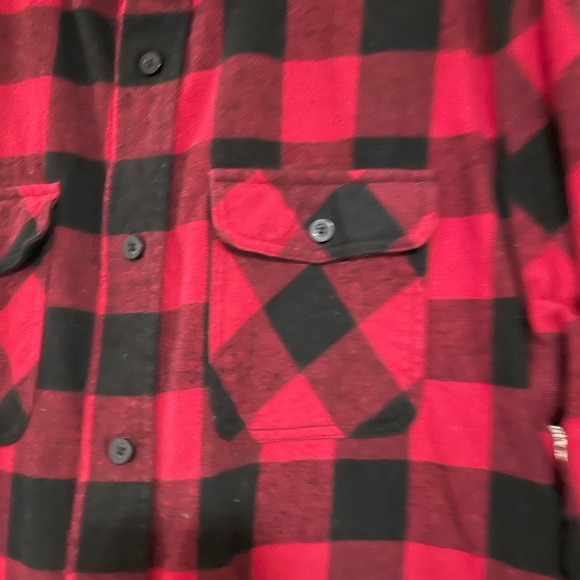 North Western Manufacturing Co by Bluenotes Red and Black Flannel - Picture 2 of 6